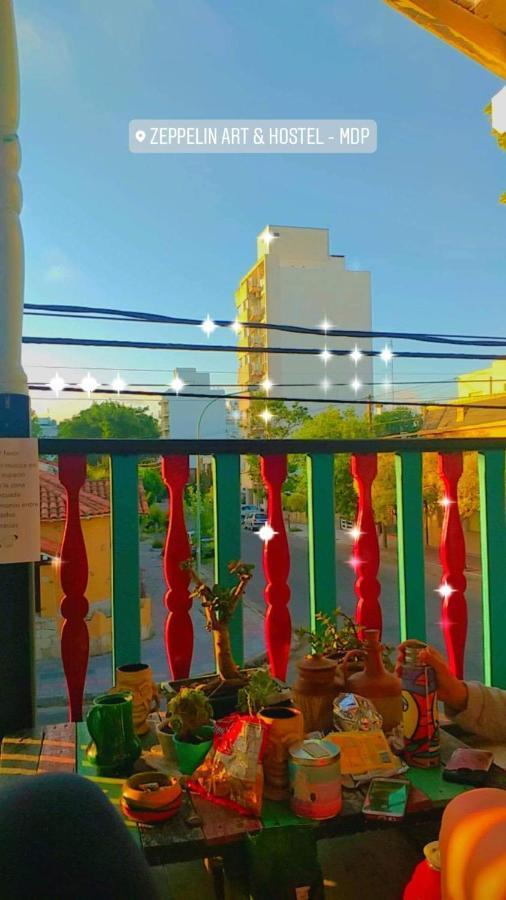 Zeppelin Art-Hostel มาร์เดลปลาตา ภายนอก รูปภาพ