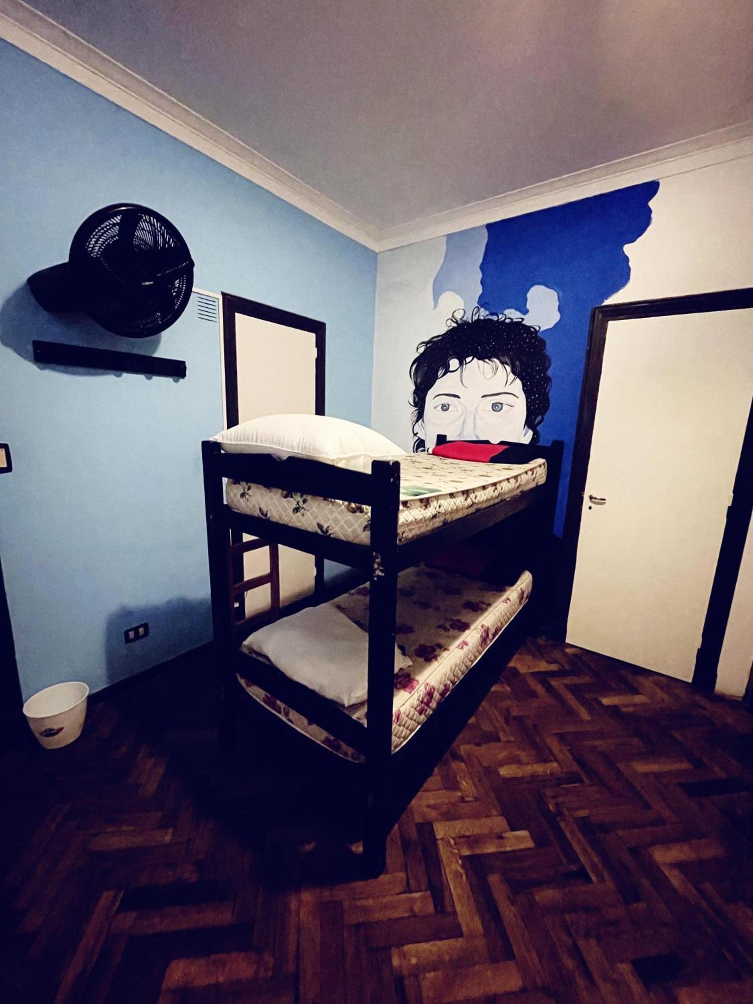 Zeppelin Art-Hostel มาร์เดลปลาตา ภายนอก รูปภาพ